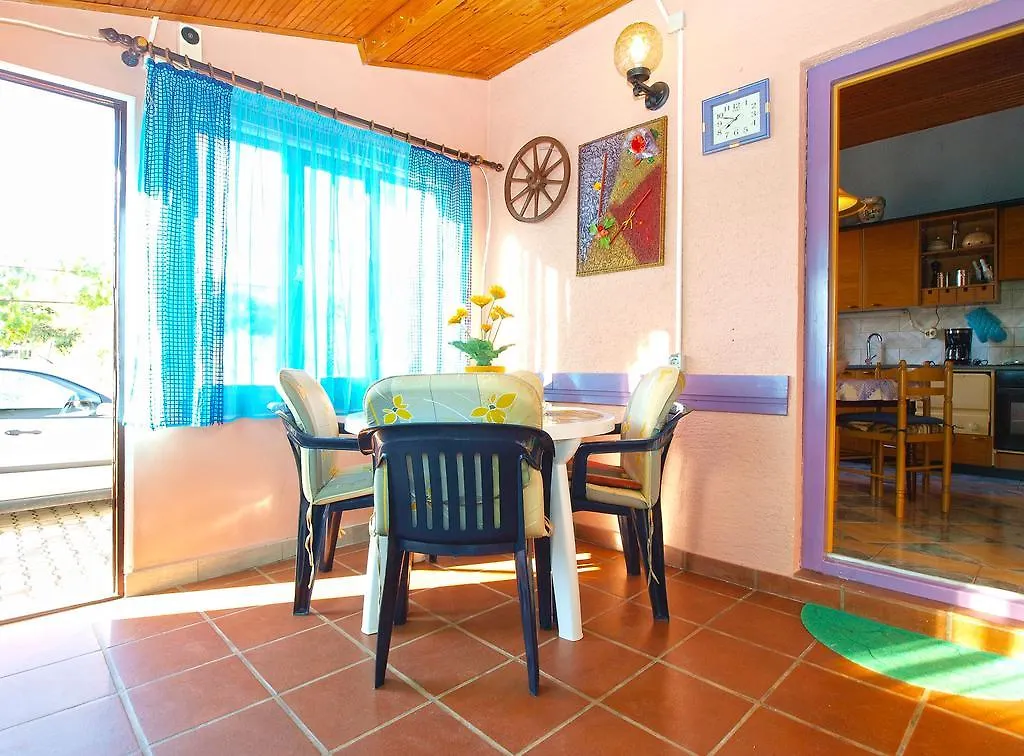 House Silvana 1461 بولا كرواتيا