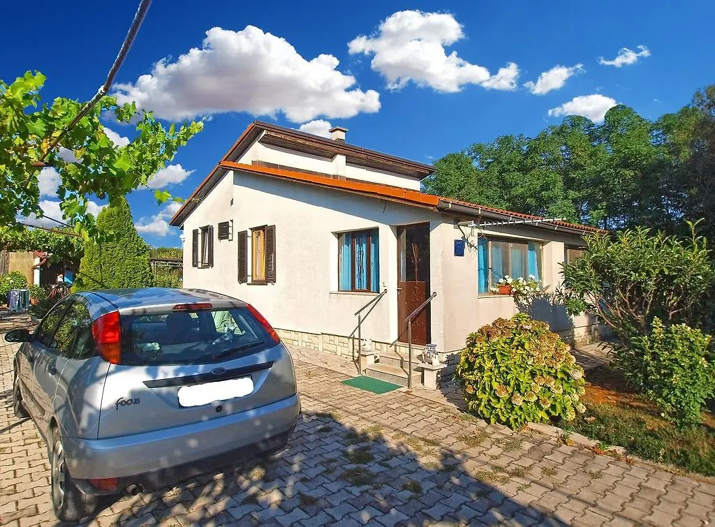 House Silvana 1461 بولا بيت للعطل