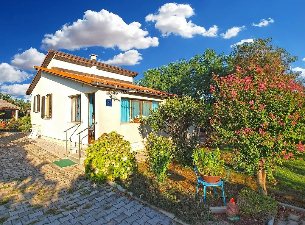 House Silvana 1461 풀라 0*,  크로아티아